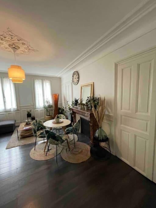 Superbe T2 De Caractere Au Centre Classe 3 Etoiles Troyes Extérieur photo